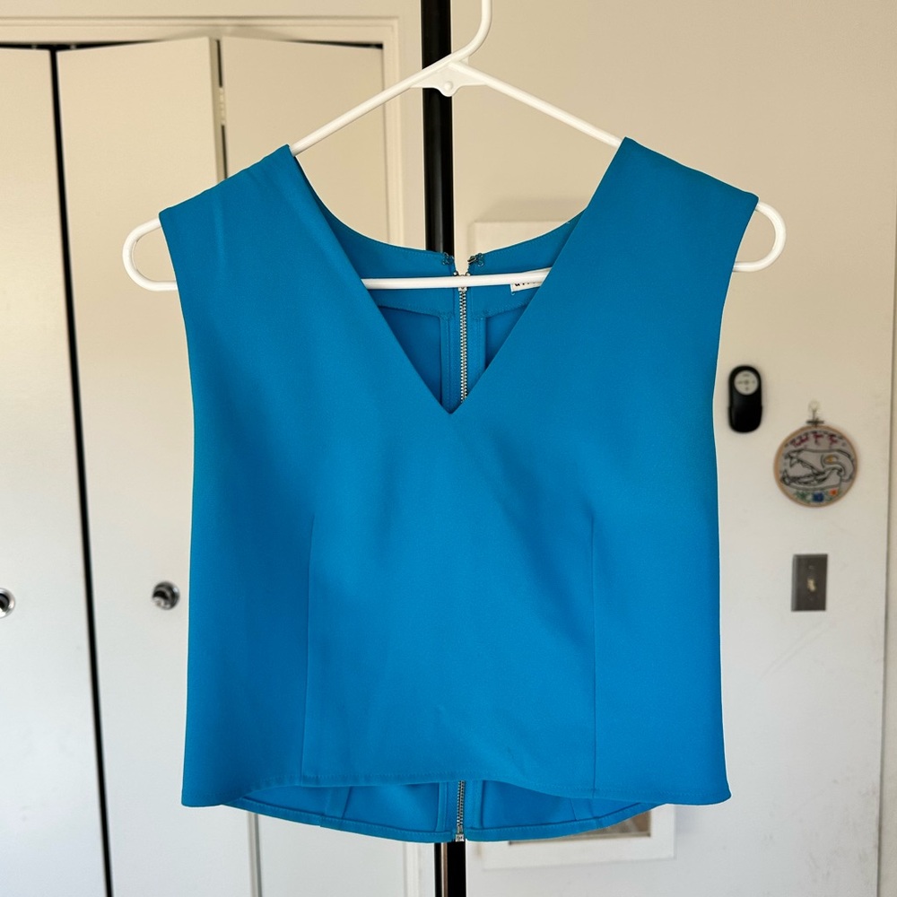 Alice & Olivia Blue Sleeveless V-Neck Cropped Blouse Size S